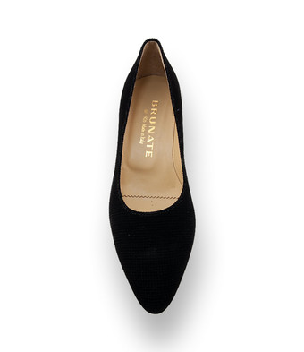 Brunate Pumps
