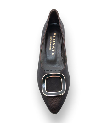 Brunate Pumps
