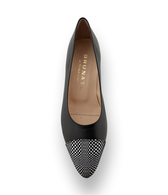 Brunate Pumps