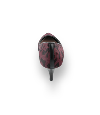 The Seller - Julie Dee